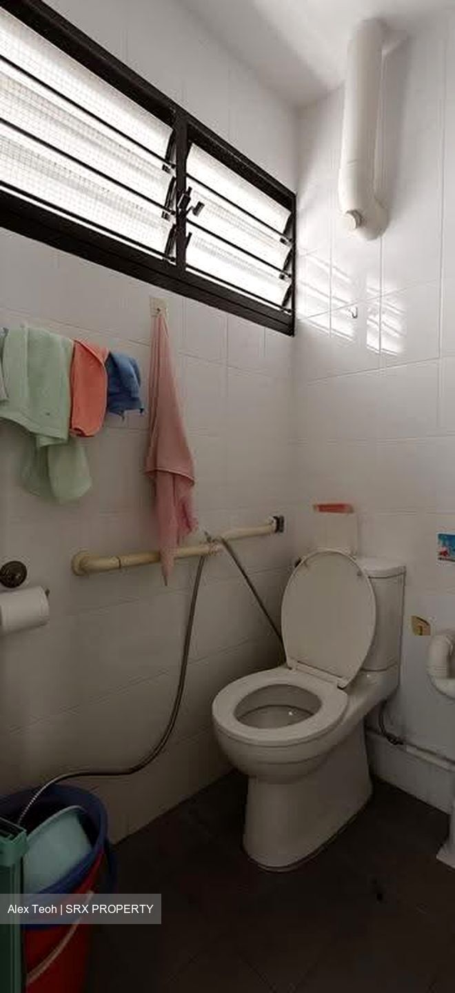 Blk 219A Jurong East Street 21 (Jurong East), HDB 5 Rooms #623714721